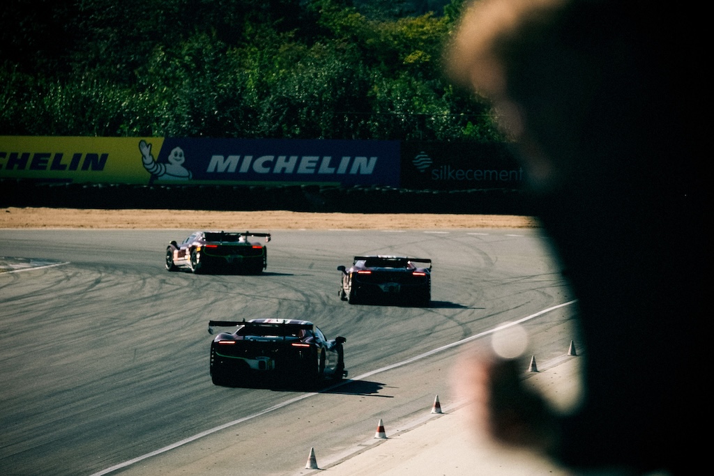 Flot felt af biler klar til Formula GT Challenge-finale på Jylllandsringen. 
(Foto: Formula GT Challenge)